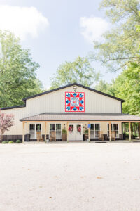 Thurman Landing wedding Venue taken by Brittani Riggs Photography